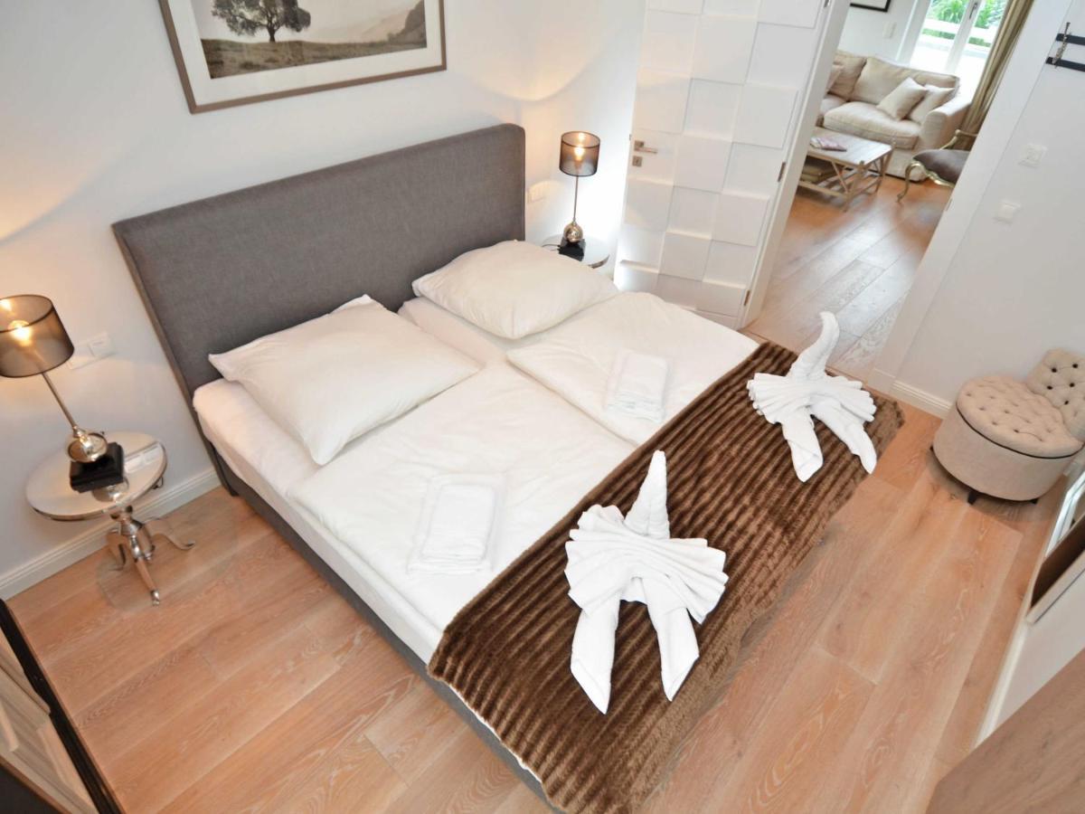 Villa "Johanna" Sellin - Wg13 Mit Kamin Und Zwei Balkonen Exterior photo